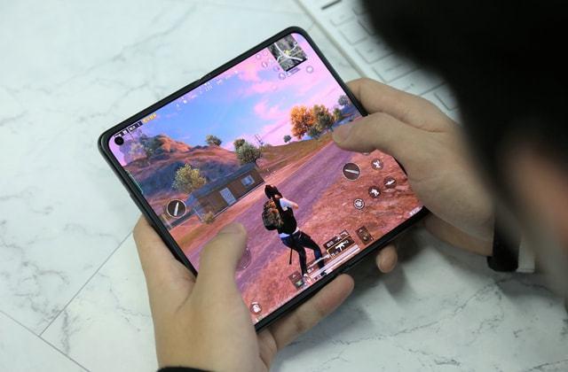 ⚠️【DY直装】⚠️【人物加速 范围拾取 骗装备 美化 透视 自瞄 跳远 金身 自杀 火箭小子 雷枪少年】